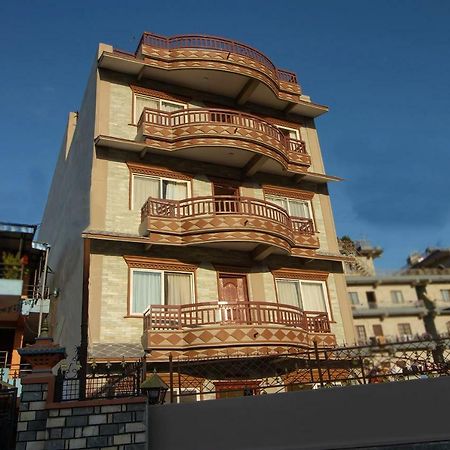 The Country Yard Hotel Pokhara Exterior foto