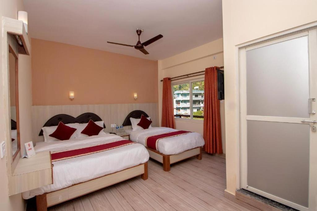 The Country Yard Hotel Pokhara Exterior foto