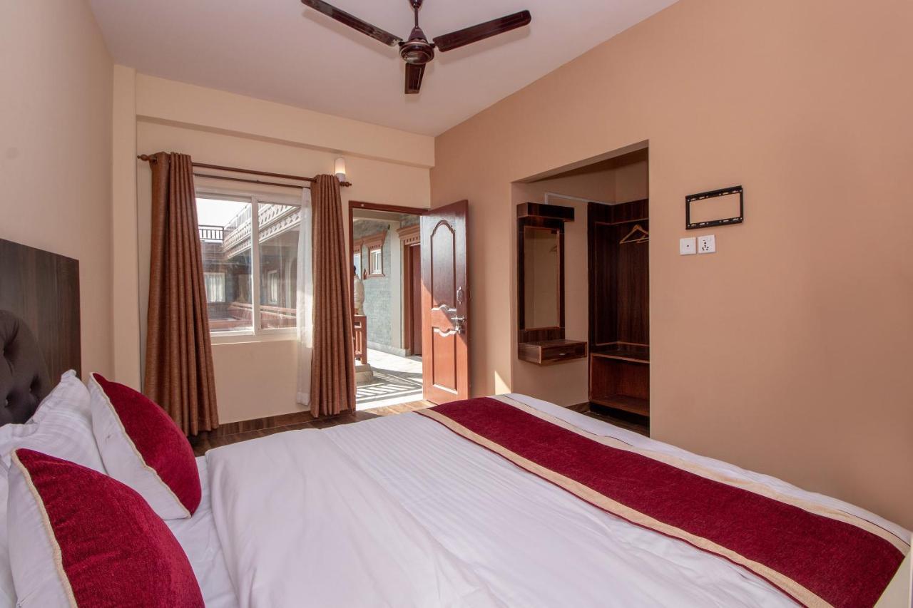 The Country Yard Hotel Pokhara Exterior foto