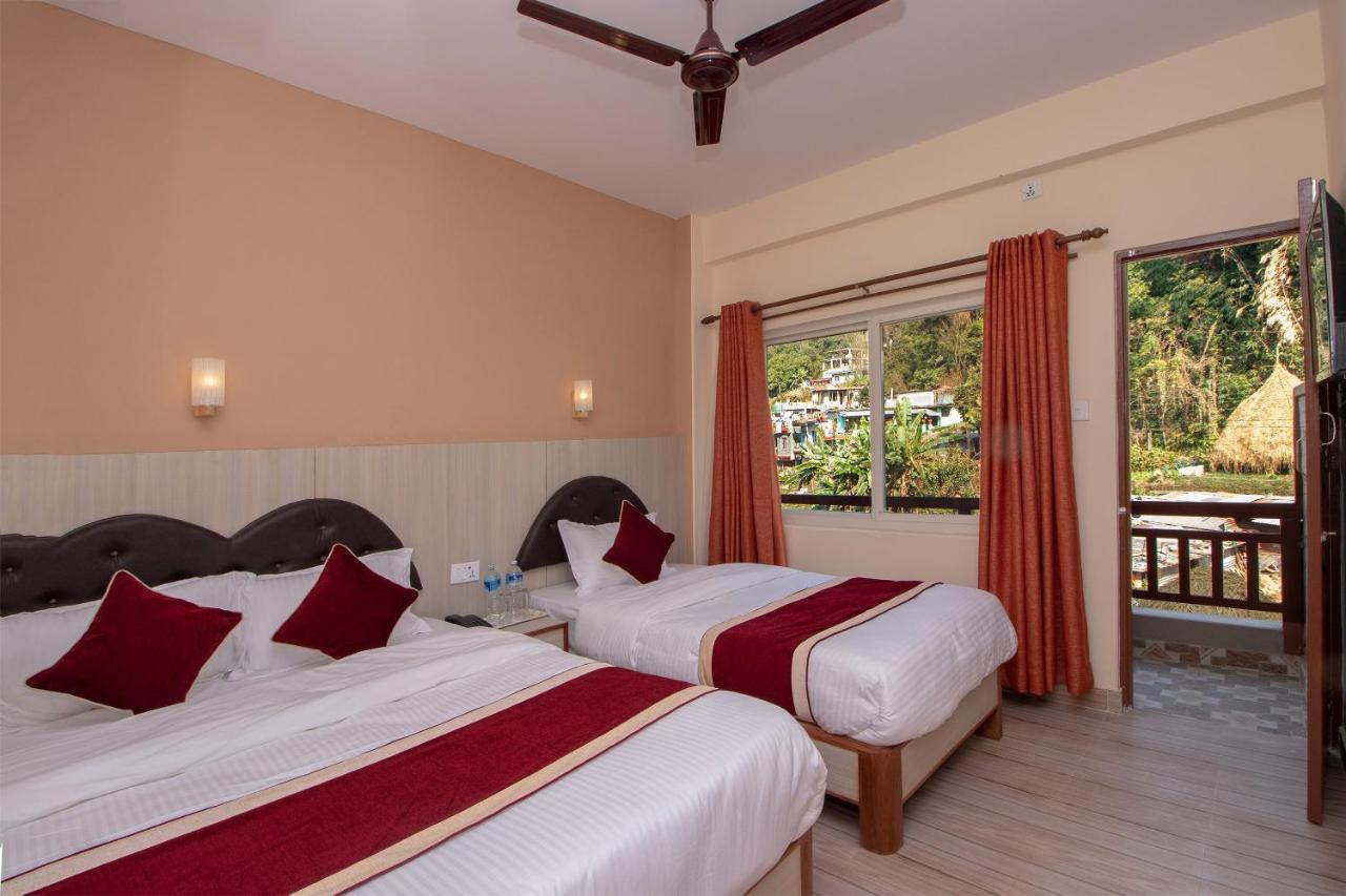 The Country Yard Hotel Pokhara Exterior foto